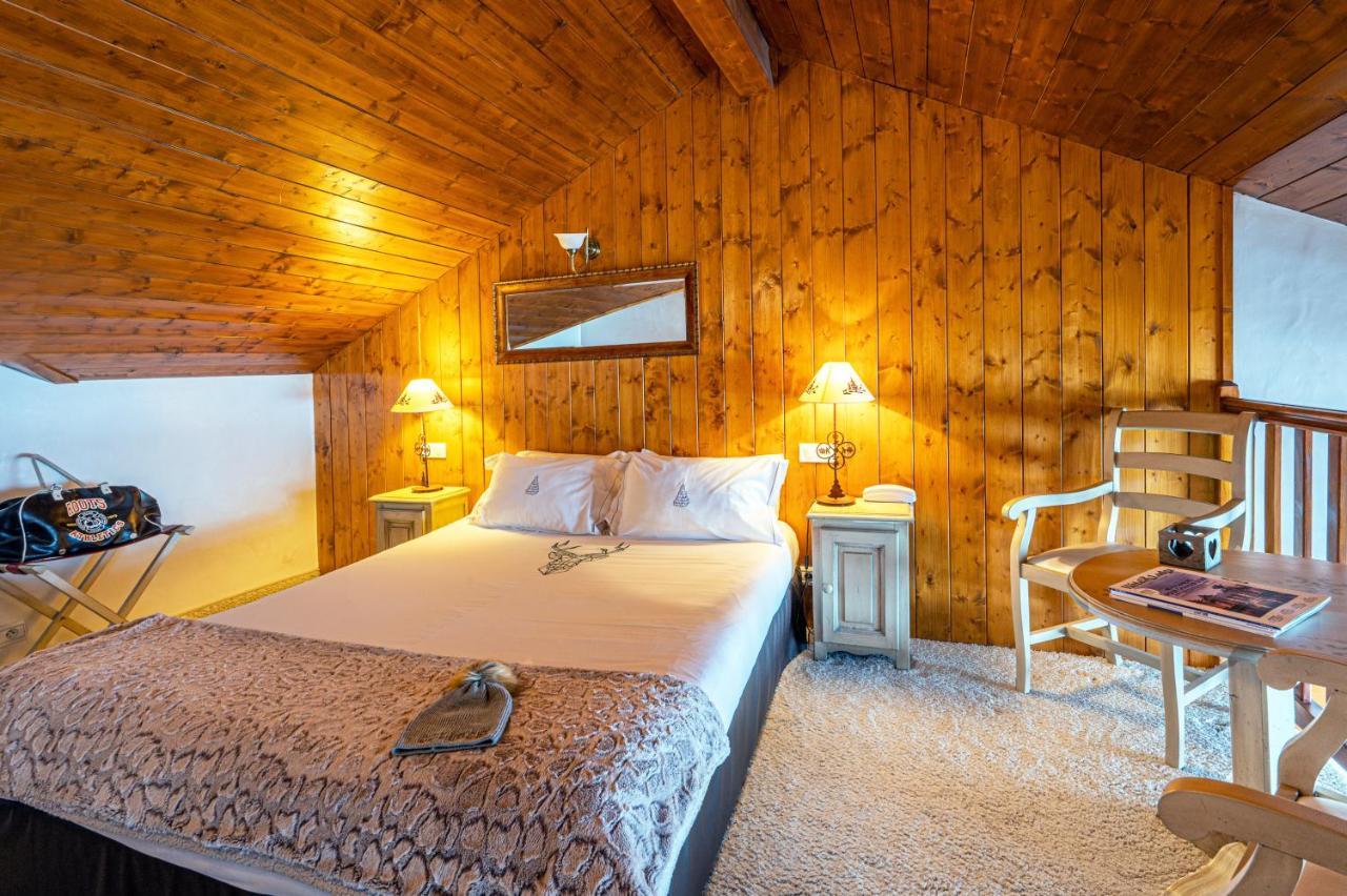 Hotel Les Campanules By Les Etincelles 蒂涅 外观 照片