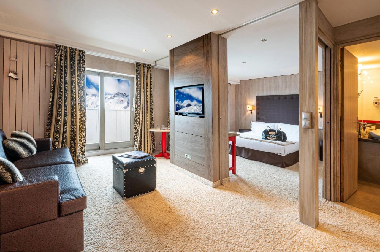 Hotel Les Campanules By Les Etincelles 蒂涅 外观 照片