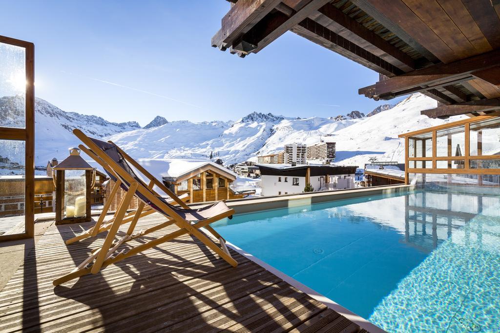 Hotel Les Campanules By Les Etincelles 蒂涅 外观 照片