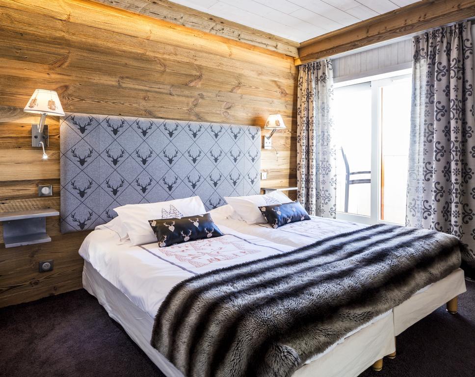Hotel Les Campanules By Les Etincelles 蒂涅 外观 照片